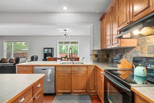 134 Rockywood Circle Nw, Calgary, AB 