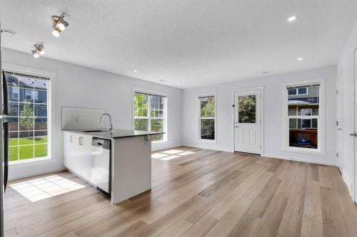 237 Cranbrook Square Se, Calgary, AB 
