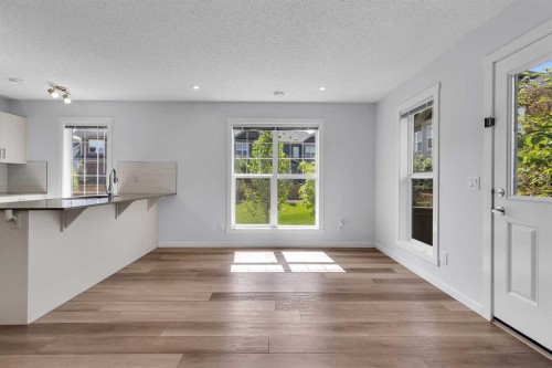 237 Cranbrook Square Se, Calgary, AB 