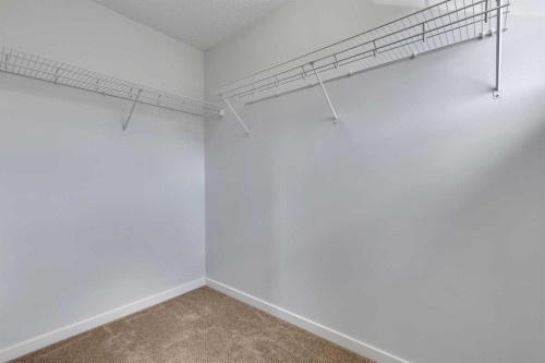 237 Cranbrook Square Se, Calgary, AB 
