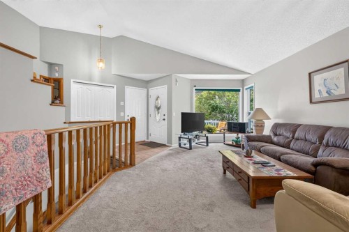 501 Coral Keys Villas Ne, Calgary, AB 
