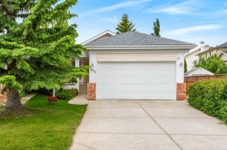 501 Coral Keys Villas NE Calgary, AB T3J 3L8