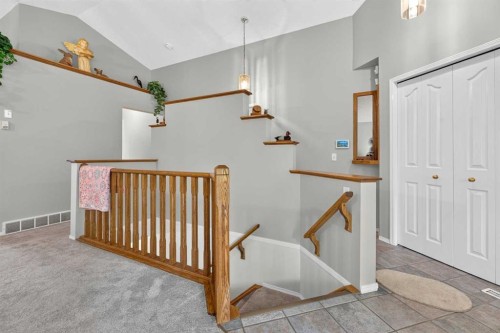 501 Coral Keys Villas Ne, Calgary, AB 