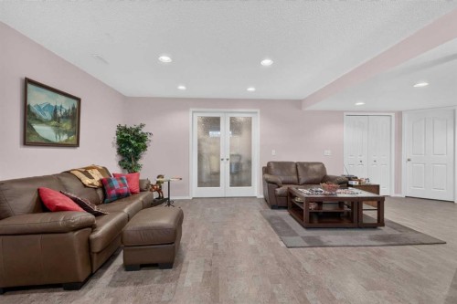 501 Coral Keys Villas Ne, Calgary, AB 