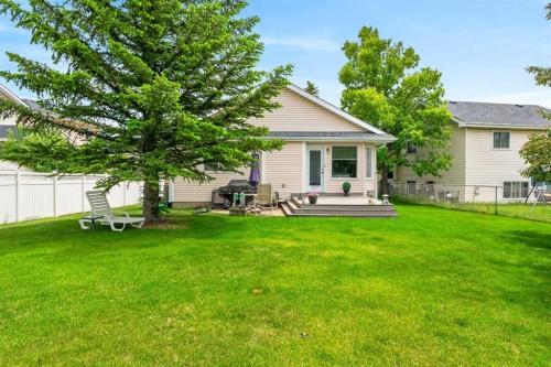 501 Coral Keys Villas Ne, Calgary, AB 