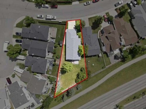 501 Coral Keys Villas Ne, Calgary, AB 