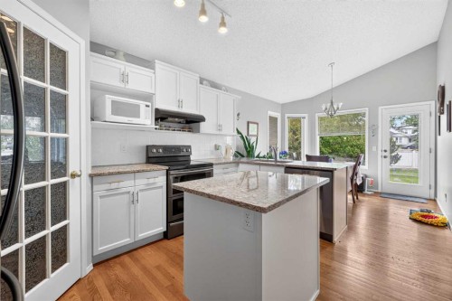 501 Coral Keys Villas Ne, Calgary, AB 