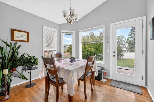 501 Coral Keys Villas Ne, Calgary, AB 
