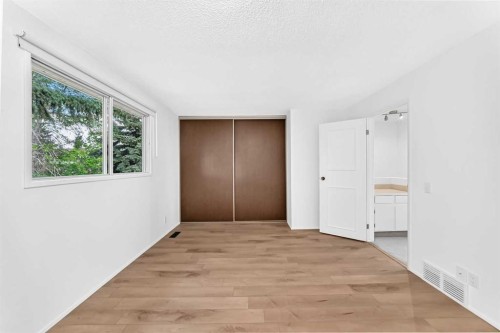 10 Erin Ridge Place Se, Calgary, AB 