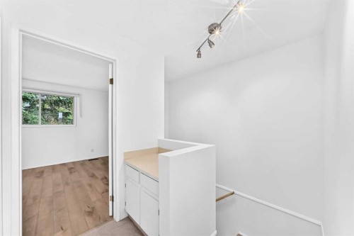 10 Erin Ridge Place Se, Calgary, AB 
