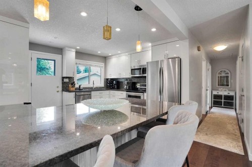5212 Valiant Drive Nw, Calgary, AB 