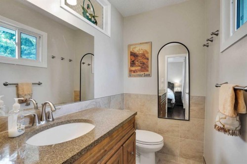 5212 Valiant Drive Nw, Calgary, AB 