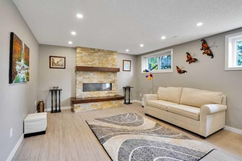 5212 Valiant Drive Nw, Calgary, AB 