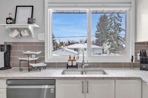 12212 Canfield Road Sw, Calgary, AB 
