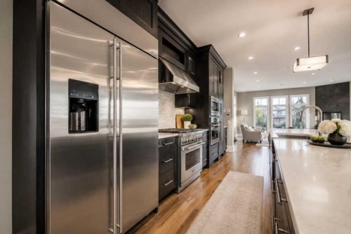 16 Spring Valley Way Sw, Calgary, AB 