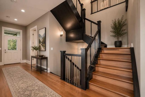16 Spring Valley Way Sw, Calgary, AB 
