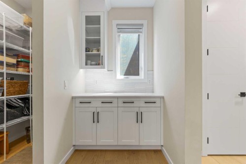 1104 Cranbrook Gardens Se, Calgary, AB 