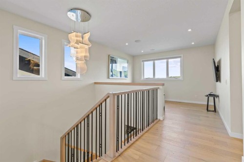 1104 Cranbrook Gardens Se, Calgary, AB 