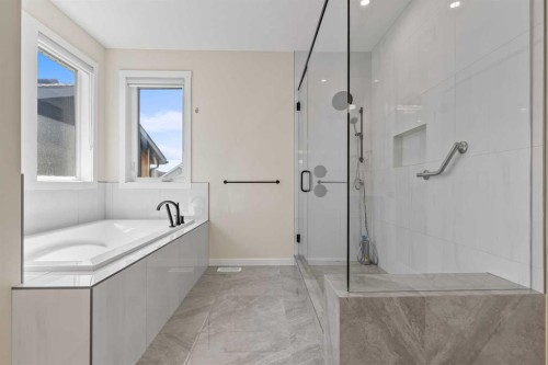 1104 Cranbrook Gardens Se, Calgary, AB 