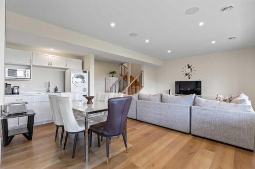 1104 Cranbrook Gardens Se, Calgary, AB 