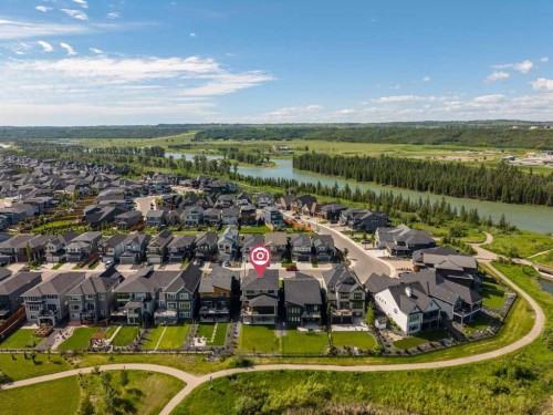 1104 Cranbrook Gardens Se, Calgary, AB 