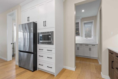 1104 Cranbrook Gardens Se, Calgary, AB 