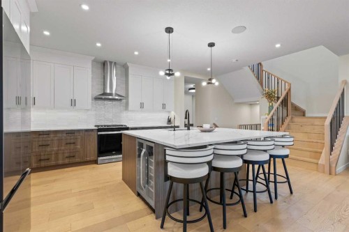 1104 Cranbrook Gardens Se, Calgary, AB 