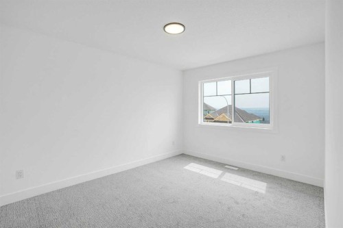 27 Heritage Close, Cochrane, AB 