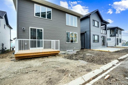 27 Heritage Close, Cochrane, AB 