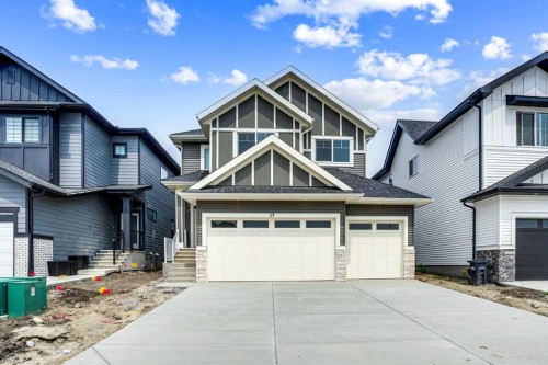 27 Heritage Close, Cochrane, AB 
