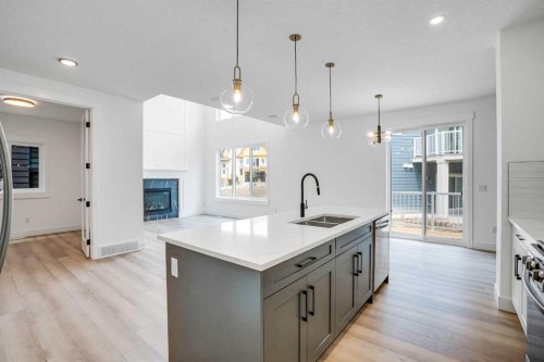 27 Heritage Close, Cochrane, AB 