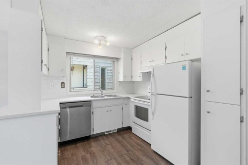 11759 Canfield Road Sw, Calgary, AB 