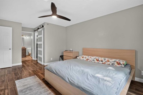 308-1415 17 Street, Calgary, AB - Indoor Photo Showing Bedroom
