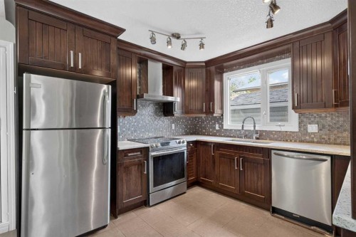2515 62 Street Ne, Calgary, AB 