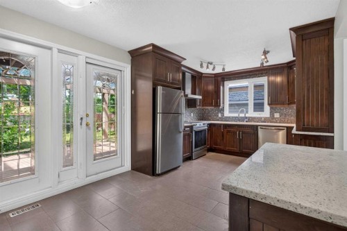 2515 62 Street Ne, Calgary, AB 