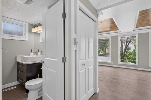 2515 62 Street Ne, Calgary, AB 