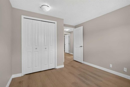 2515 62 Street Ne, Calgary, AB 