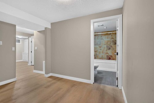 2515 62 Street Ne, Calgary, AB 