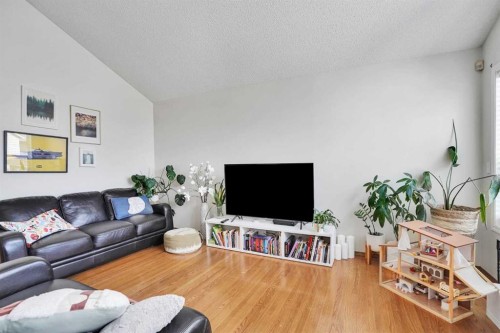 26 Hidden Ranch Road Nw, Calgary, AB 