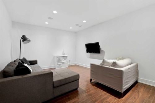 2040 31 Avenue Sw, Calgary, AB 