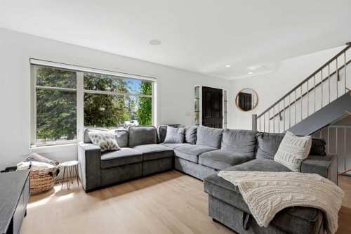 2040 31 Avenue Sw, Calgary, AB 