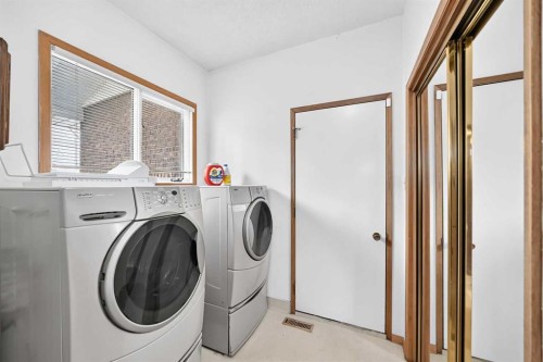 3407 50 Street Nw, Calgary, AB 