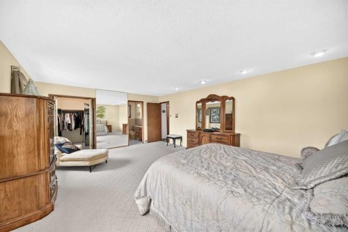 3407 50 Street Nw, Calgary, AB 