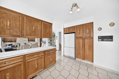 3407 50 Street Nw, Calgary, AB 