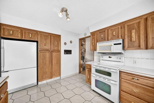 3407 50 Street Nw, Calgary, AB 