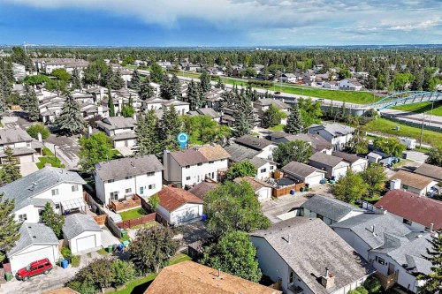 75 Cedardale Crescent Sw, Calgary, AB 