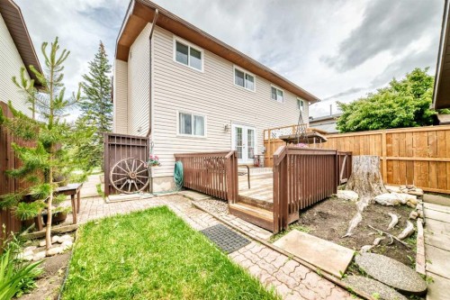 75 Cedardale Crescent Sw, Calgary, AB 