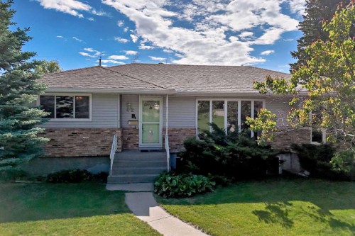42 Cardiff Drive Nw, Calgary, AB 
