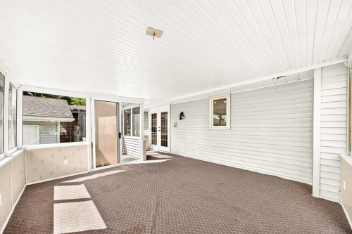 42 Cardiff Drive Nw, Calgary, AB 