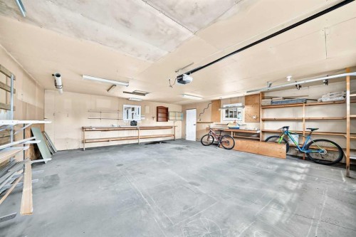 42 Cardiff Drive Nw, Calgary, AB 